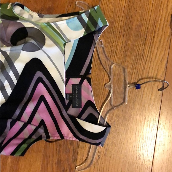 Dress - Picture 4 of 4